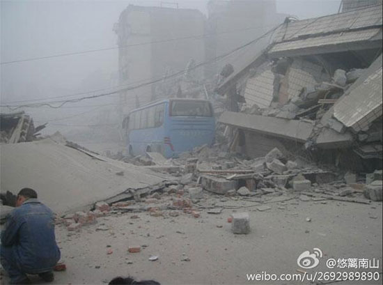 Động đất mạnh ở Tứ Xuyên, 152 người chết