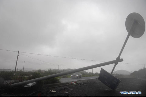 Hình ảnh bão Haikui đổ bộ vào Trung Quốc
