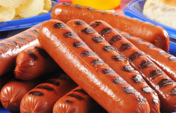 Hot dog được sản xuất như thế nào?