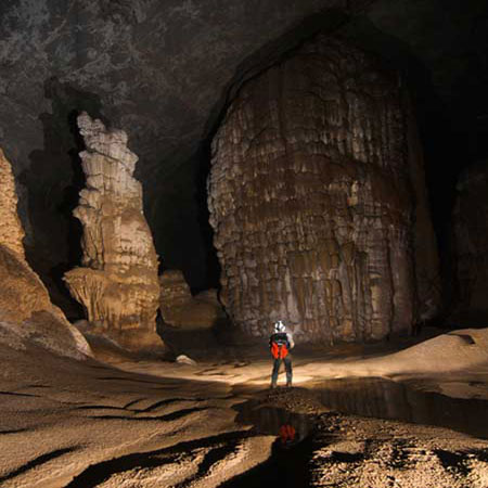 Khám phá hang động lớn nhất thế giới tại Việt Nam