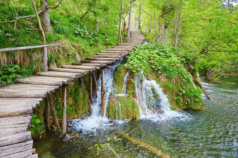 Khung cảnh đẹp ngỡ ngàng của vườn quốc gia Plitvice, Croatia