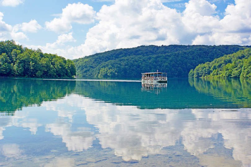 Khung cảnh đẹp ngỡ ngàng của vườn quốc gia Plitvice, Croatia