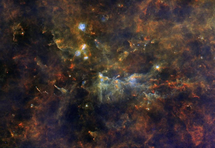 Kính thiên văn vũ trụ Herschel tìm thấy nhóm sao cách chúng ta 8000 năm ánh sáng