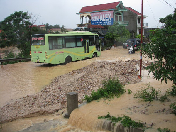 Mưa lũ ở Quảng Ninh làm 8 người chết, 6 người mất tích