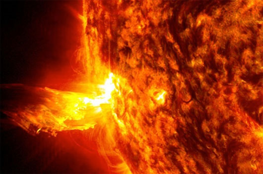 NASA hé lộ những bí ẩn trong lòng mặt trời