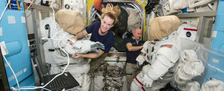 NASA thiết lập bến đỗ mới trên trạm vũ trụ cho khách tham quan