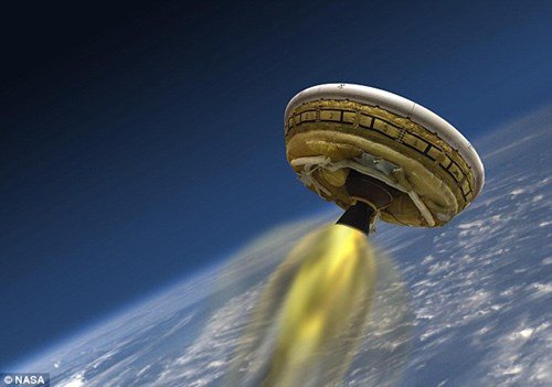 NASA thử nghiệm hạ cánh xuống sao Hỏa bằng đĩa bay