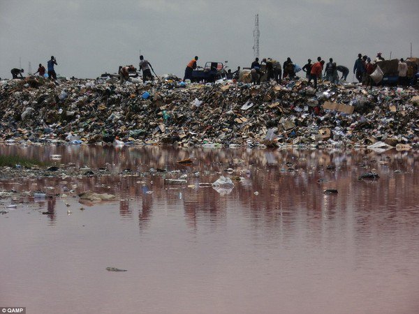 Nghĩa địa rác thải điện tử của phương Tây tại châu Phi