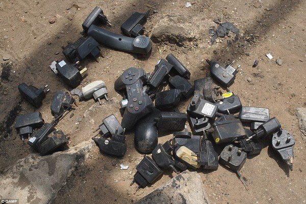 Nghĩa địa rác thải điện tử của phương Tây tại châu Phi