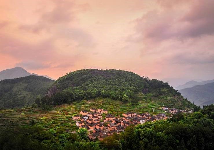 Ngôi làng hơn 1.000 năm tuổi ở Trung Quốc