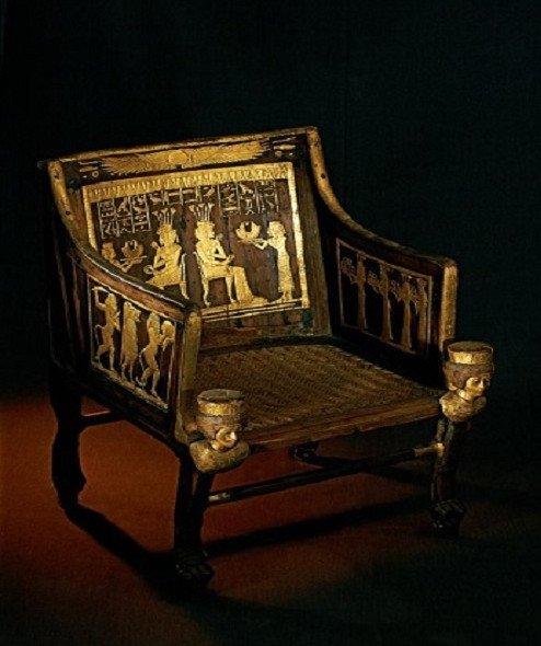 Ngôi mộ chất đầy đồ tùy táng mạ vàng của cụ ngoại vua Tut