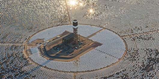 Nhà máy điện mặt trời lớn nhất thế giới đi vào hoạt động