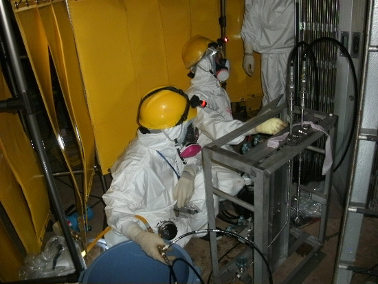 Nhiễm xạ tích lũy của công nhân Fukushima vẫn cao