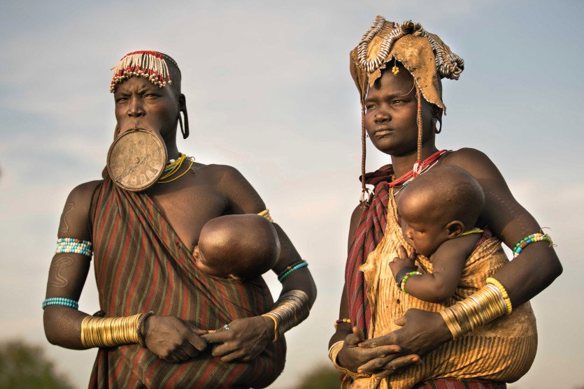 Những bộ tộc bí ẩn ở Ethiopia