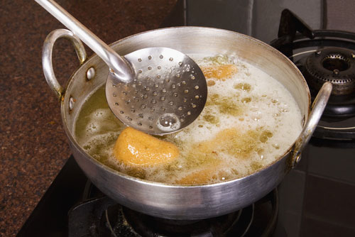 Những cách nấu nướng gây hại cho sức khỏe