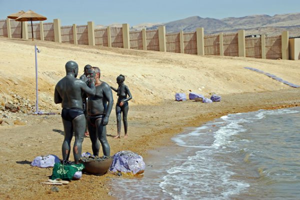 Những sự thật bất ngờ về biển Chết