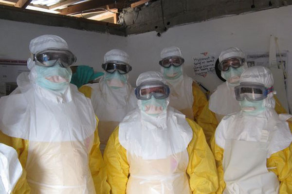 Những tiết lộ động trời ở địa ngục Ebola