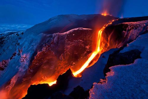 Những vụ phun trào núi lửa kinh hoàng nhất năm 2010