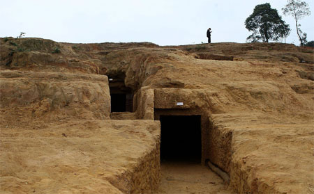 Phát hiện 600 mộ cổ niên đại hàng ngàn năm