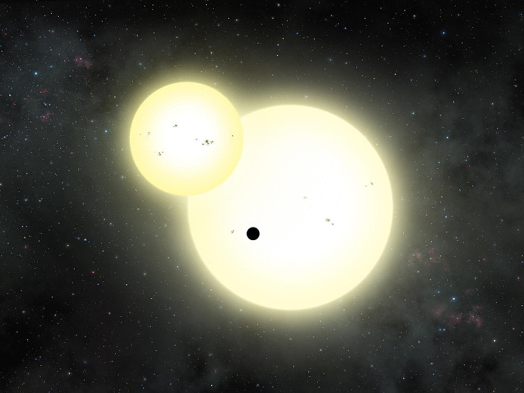 Phát hiện hành tinh lớn nhất ngoài hệ Mặt Trời quay quanh 2 ngôi sao