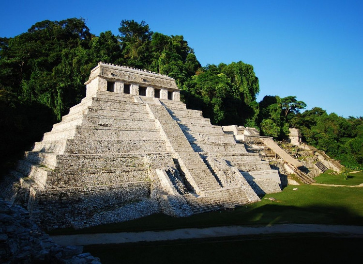 Phát hiện kênh đào dẫn tới kiếp sau dưới kim tự tháp Maya