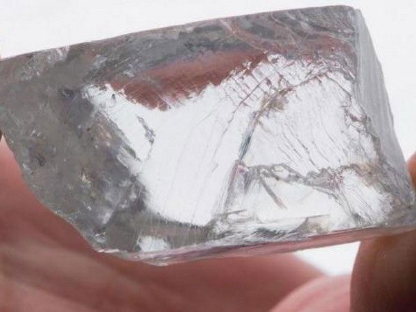 Phát hiện kim cương trắng siêu khủng