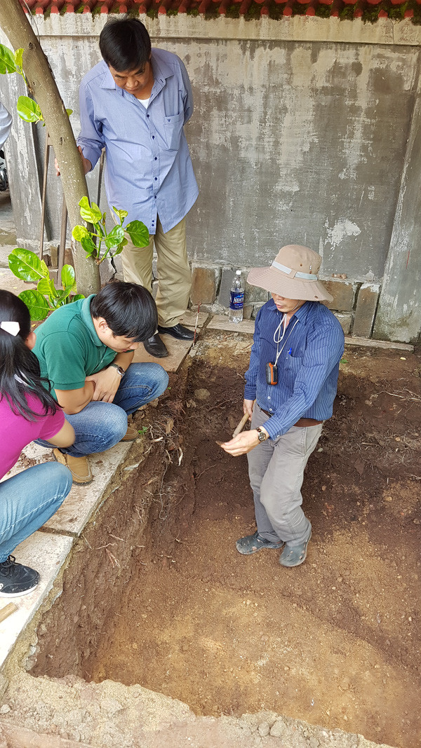 Phát hiện nền đất lạ ở khu vực khảo cổ tìm mộ vua Quang Trung