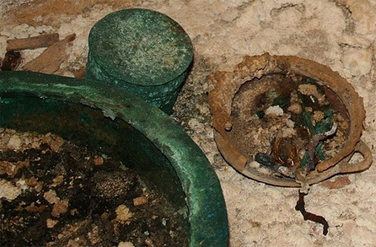 Phát hiện ngôi mộ của hoàng tử người Etruscan cổ đại