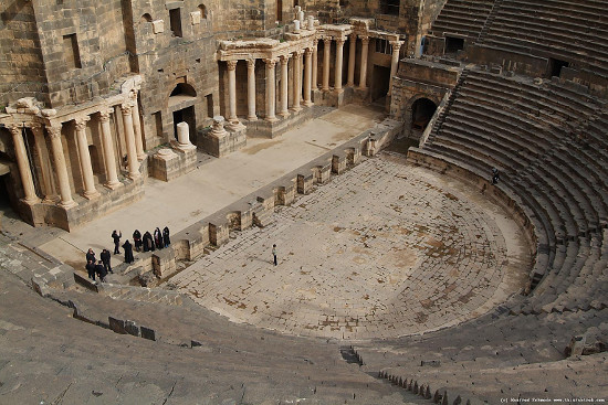 Phát hiện nhà hát La Mã cổ khổng lồ tại Anh