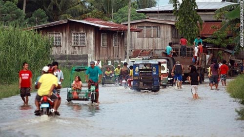 Philippines sau khi bão Thần Sấm đi qua