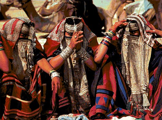 Phong tục cưới hỏi quái đản của các bộ tộc châu Phi