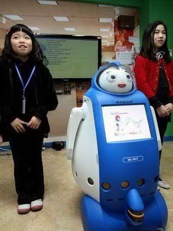 Robot làm thầy giáo