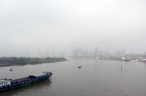 Sài Gòn lại chìm vào sương mù