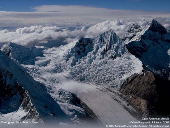 Sông băng tại Peru tan chảy do biến đổi khí hậu
