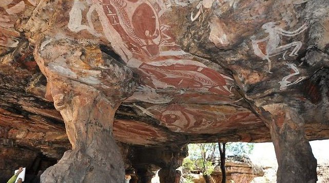 Tác phẩm nghệ thuật trên đá lâu đời nhất ở Úc