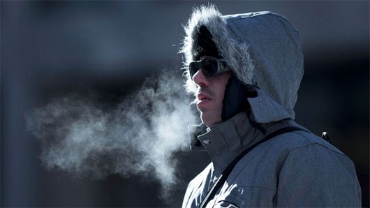 Tại sao trời lạnh chúng ta thở ra khói?