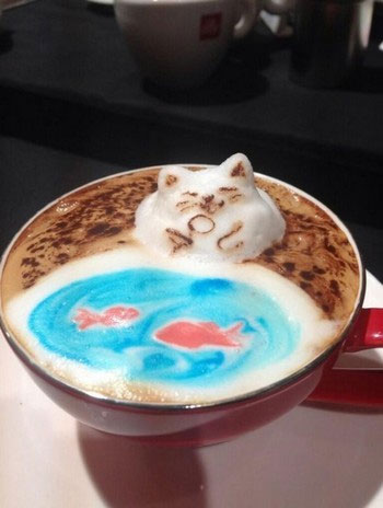 Tạo hình 3D tuyệt đẹp từ bọt sữa trên tách cà phê