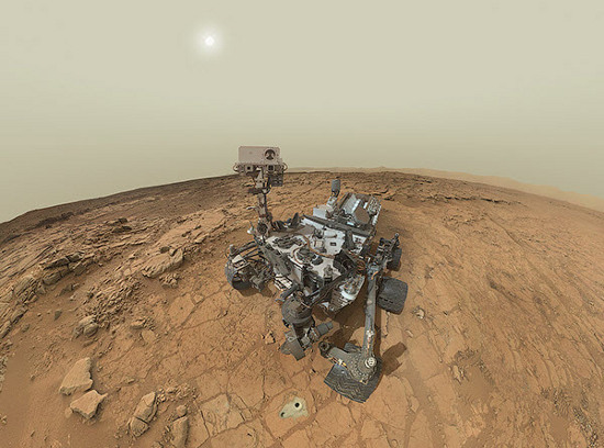 Tàu Curiosity thấy bộ xương động vật lạ trên Sao Hỏa