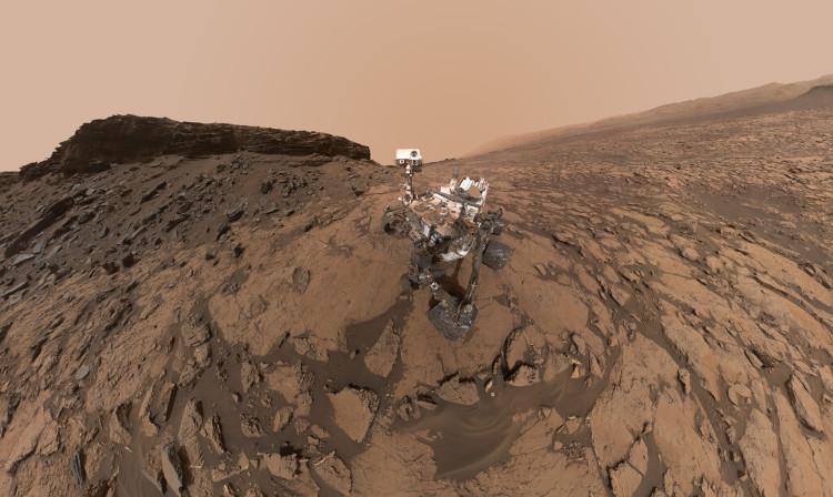 Tàu Curiosity tiếp tục sứ mệnh 2 năm gia hạn trên Sao Hỏa