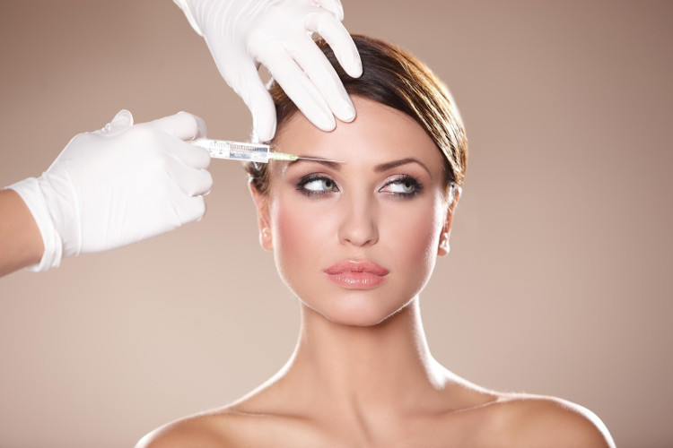 Tiêm Botox có thể gây tê liệt các cơ quan thần kinh