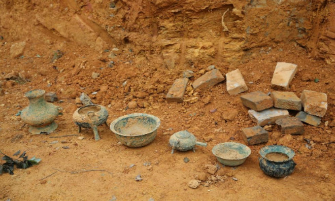 Tìm thấy cổ vật đồng đen thời Xuân Thu Chiến Quốc