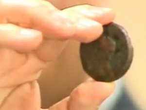 Tìm thấy đồng tiền La Mã cổ duy nhất trên thế giới