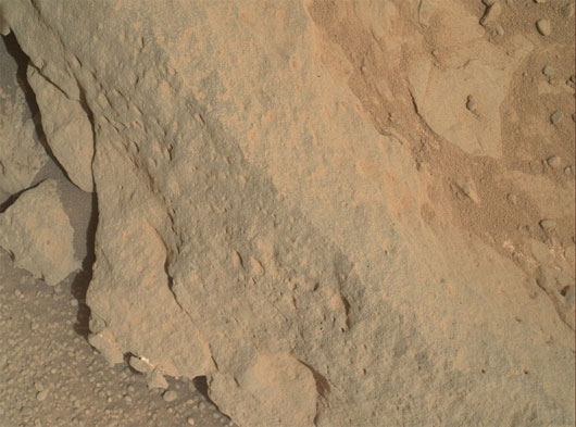 Tìm thấy hồ nước ngọt từng tồn tại trên sao Hỏa