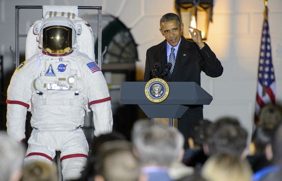 Tổng thống Obama gọi điện lên Trạm Vũ trụ Quốc tế