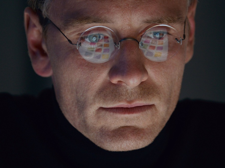 Triết lý đơn giản trong các sản phẩm của Apple đã được Steve Jobs thể hiện như thế nào?