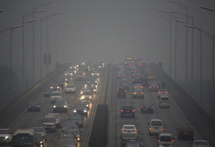 Trung Quốc đã giải cứu người dân khỏi ô nhiễm không khí bằng cách nào?