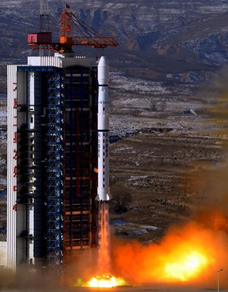 Trung Quốc phóng thành công vệ tinh Tư Nguyên 3