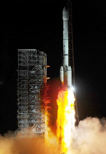 Trung Quốc vừa phóng thành công vệ tinh thông tin
