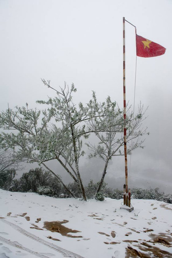 Tuyết dày 20cm lần đầu xuất hiện tại Nghệ An