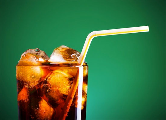 Uống quá nhiều nước soda có thể gây loạn nhịp tim